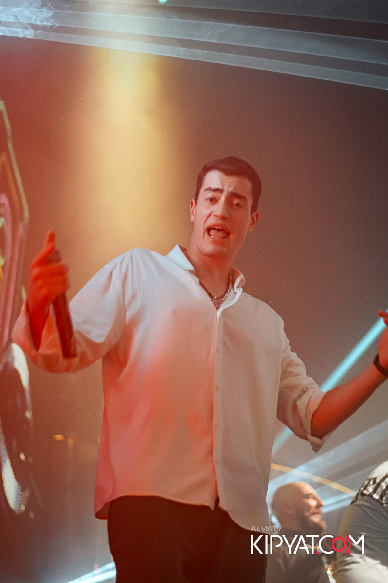 SANTA BARBARA ВЫСТУПЛЕНИЕ ГРУППЫ БРАТЬЯ ГРИММ. КИПЯТКОМ АЛМАТЫ!