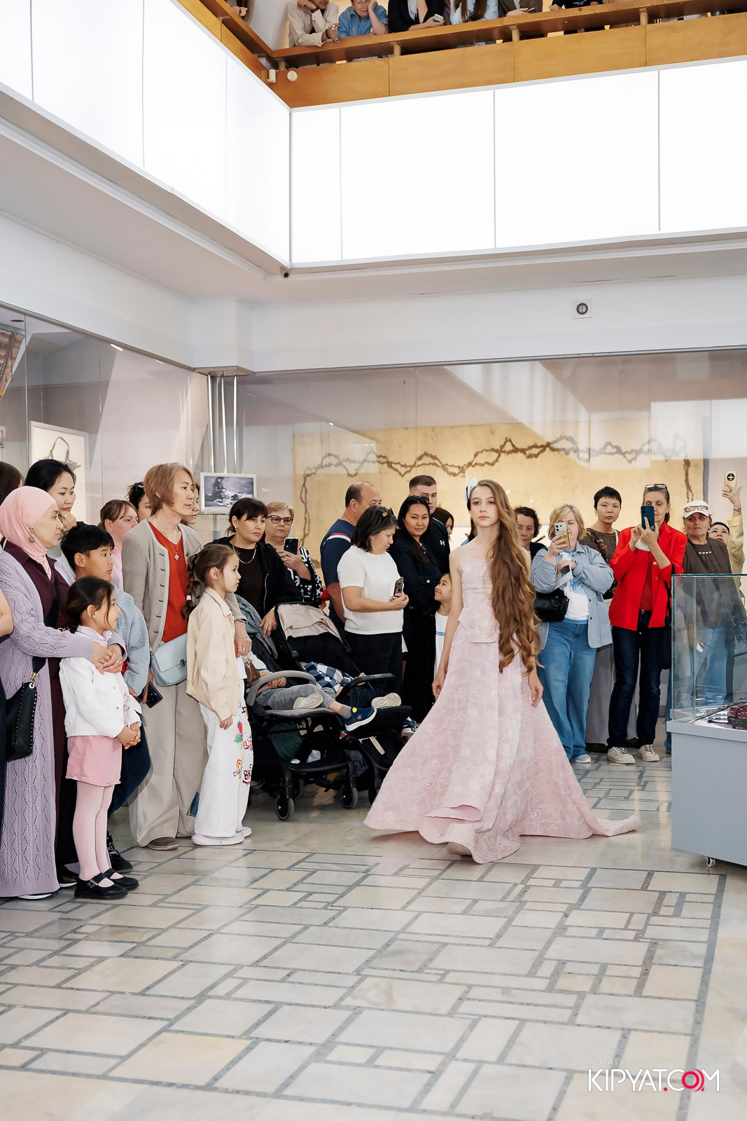 JUNIOR MODELS SHOW. ПЕРФОМАНС НОЧЬ В МУЗЕЕ. КИПЯТКОМ АЛМАТЫ! Фотосъемка мероприятий в Алматы