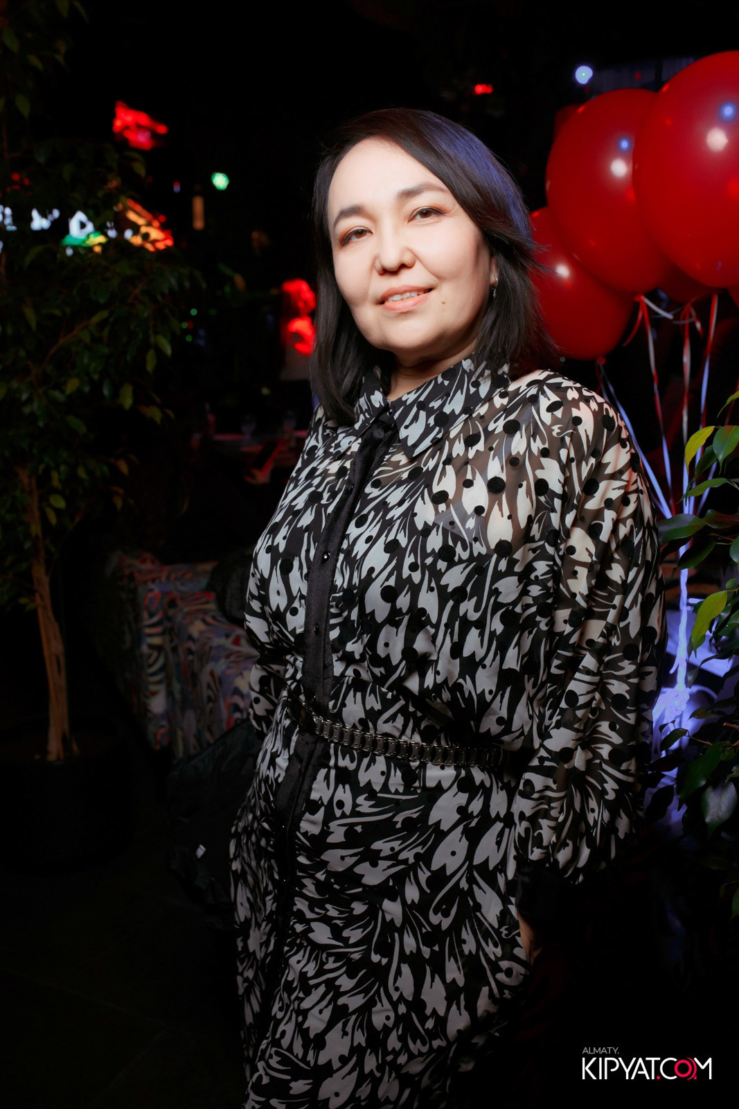 FRIENDS BAR & TERRACE. КИПЯТКОМ АЛМАТЫ!