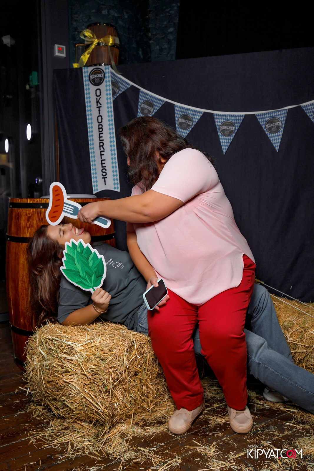 MUNCHEN PUB. КИПЯТКОМ АЛМАТЫ!