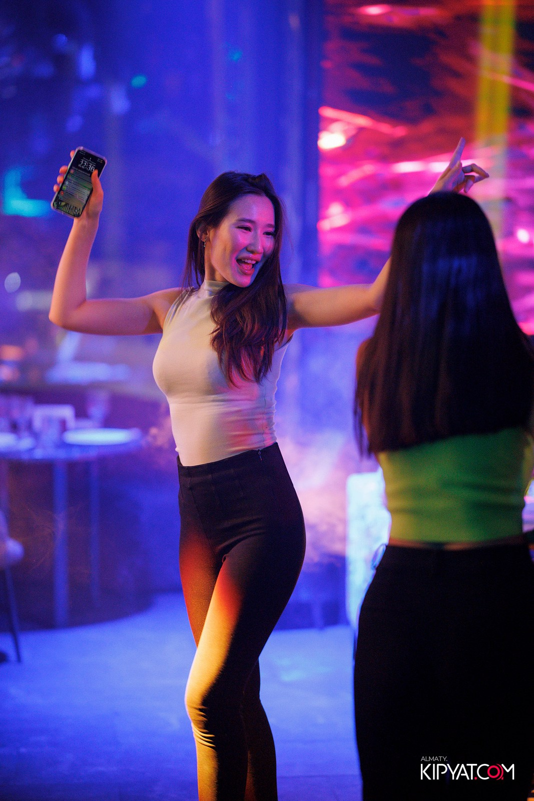 FRIENDS BAR & TERRACE. КИПЯТКОМ АЛМАТЫ! Фотосъемка мероприятий в Алматы