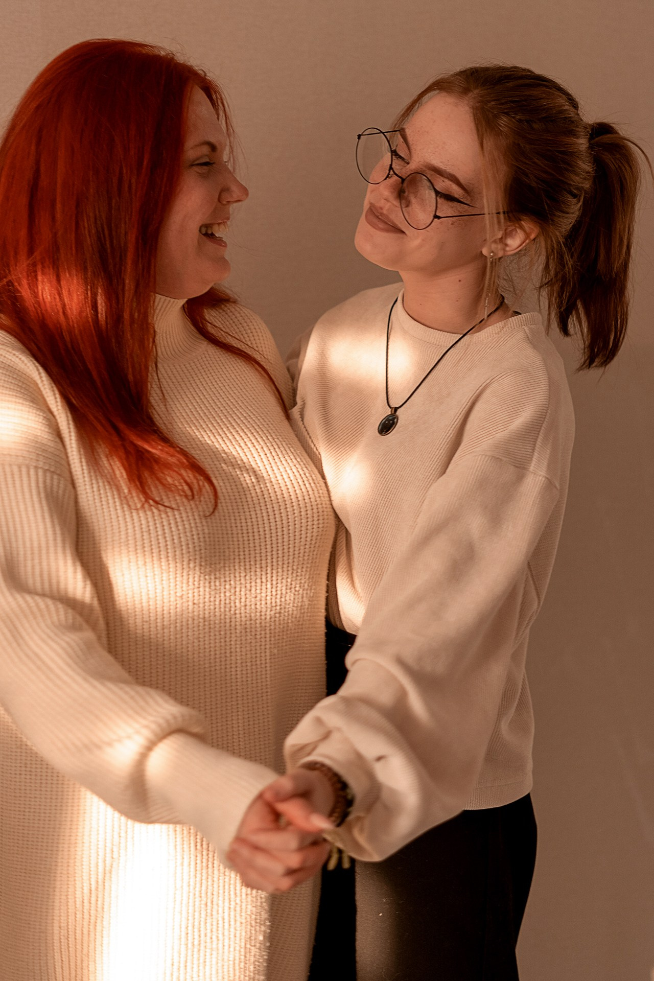 Алена и дочь Злата. Семейный и женский фотограф, контент фотосессия в Екатеринбурге