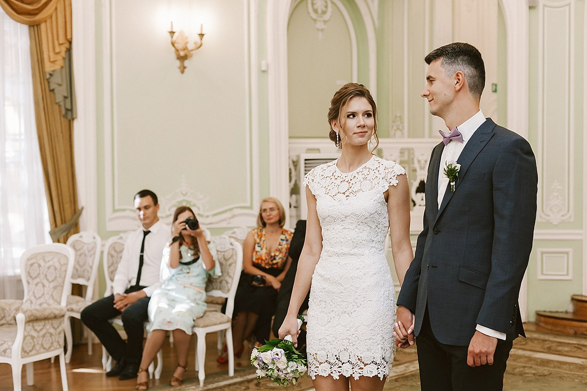 свадебный торт заказать, свадебный букет купить, костюм для жениха на свадьбу, свадебный салон спб, бутоньерка на свадьбу, где провести свадьбу в спб