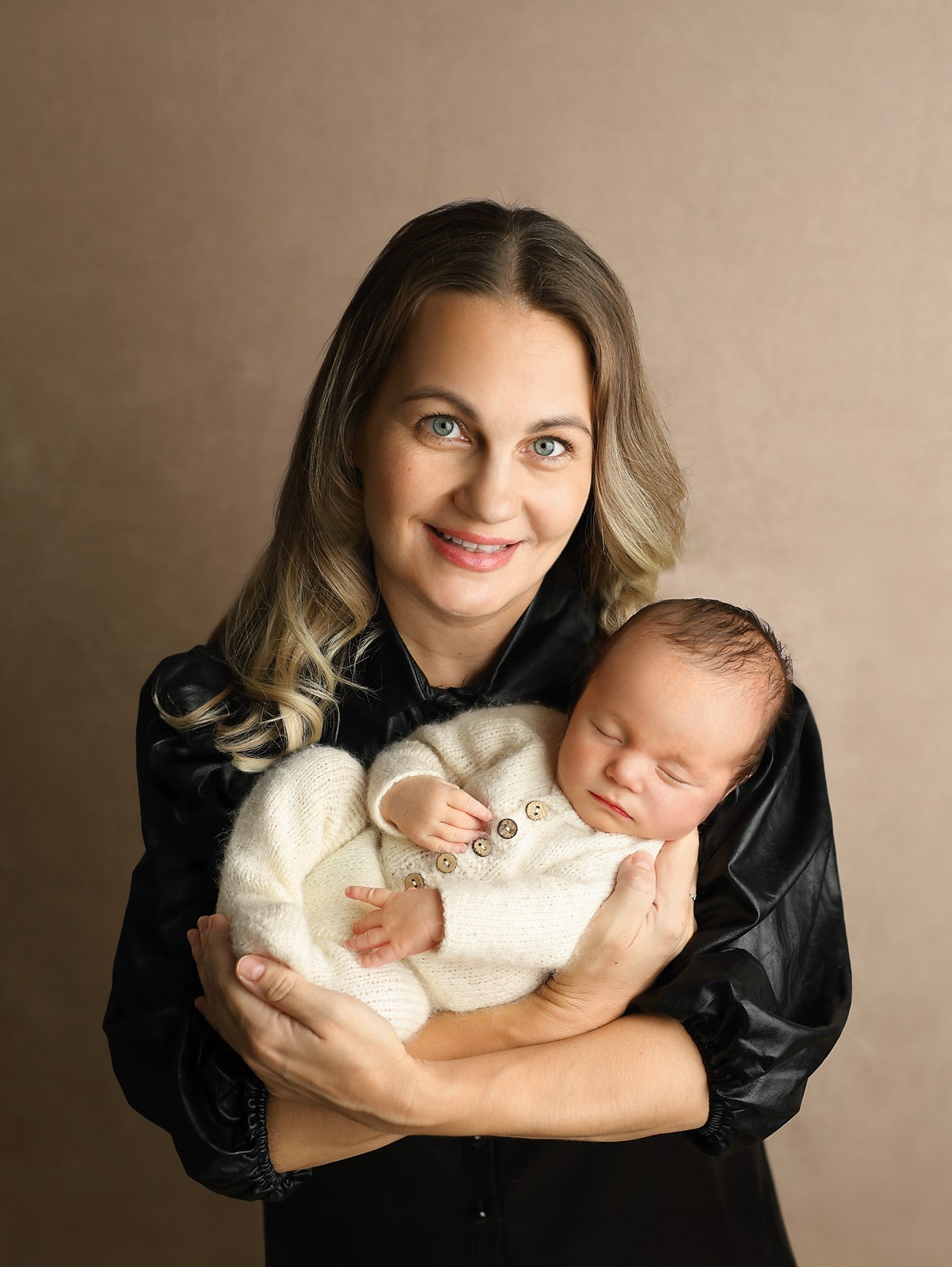 Семейные кадры. Фотограф новорождённых в Казани Нейля Гильмутдинова ньюборн