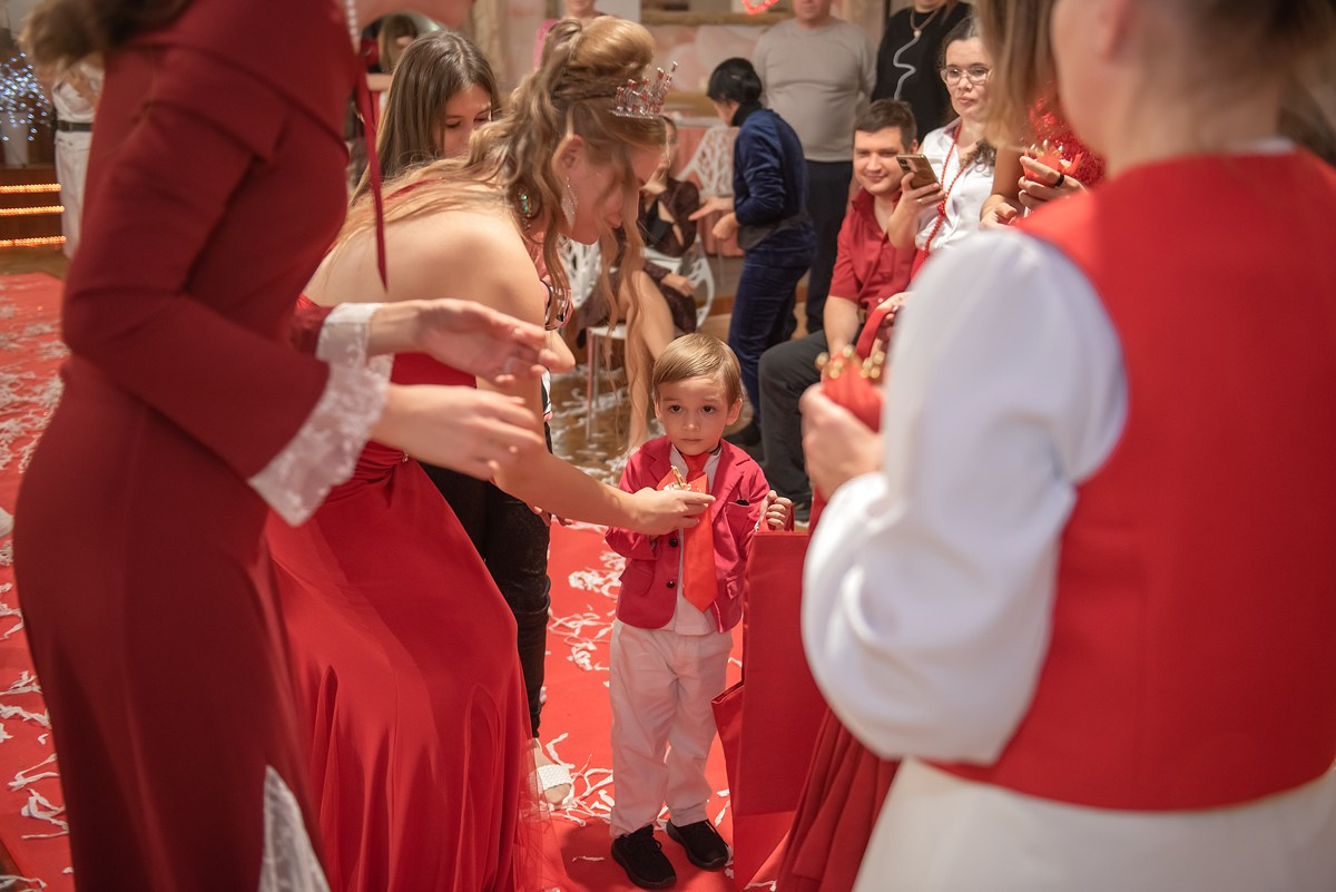 Выпускной в детской школе моделей HAPPYkids 2024. Семейный и коммерческий фотограф в Сочи Александр Бодунов