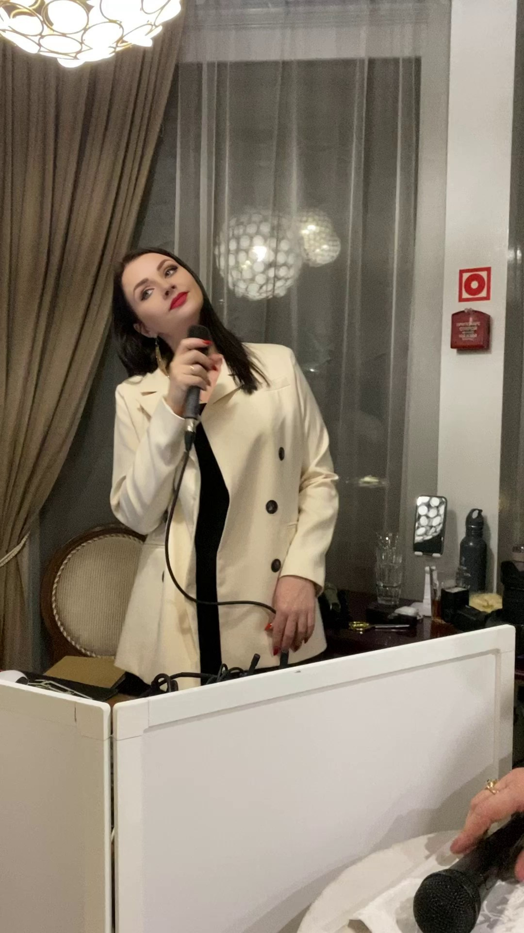 Музыкальное соправождение. Организатор праздников. Ведущая Марина Гребенникова