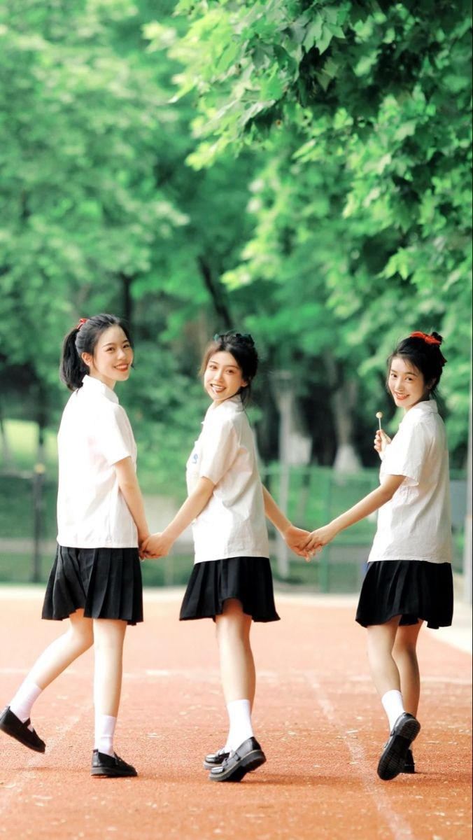 По трое-пятеро