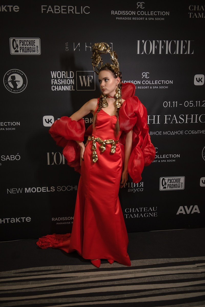 SochiFashionWeek2024 дизайнер Анохина Светлана. Семейный и коммерческий фотограф в Сочи Александр Бодунов