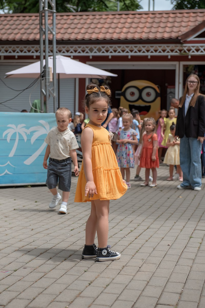 Парк Ривьера дефиле HAPPYkids. Семейный и коммерческий фотограф в Сочи Александр Бодунов