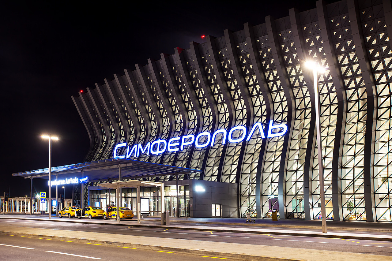 Международный аэропорт Симферополь. Профессиональный Фотограф в Москве Андрей Славнов