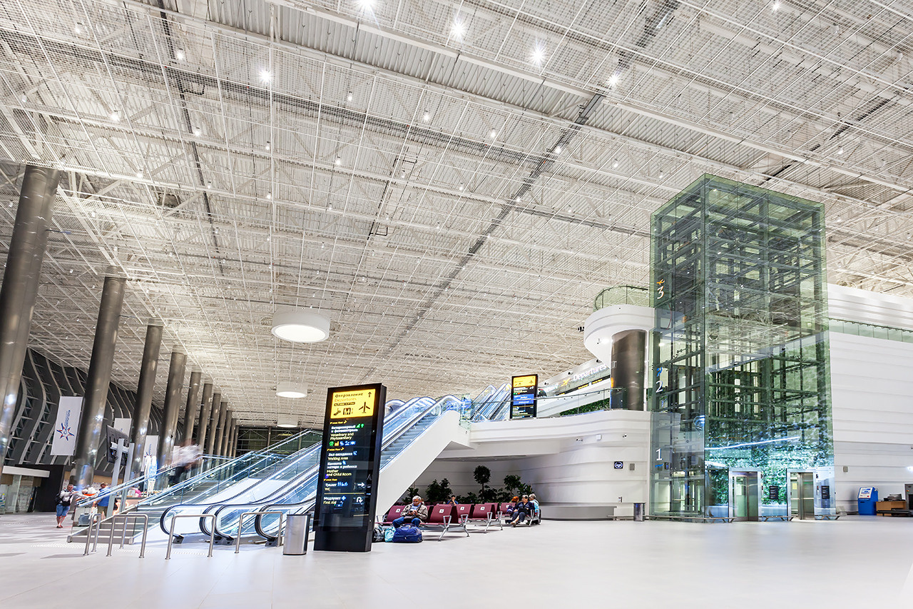 Международный аэропорт Симферополь. Профессиональный Фотограф в Москве Андрей Славнов