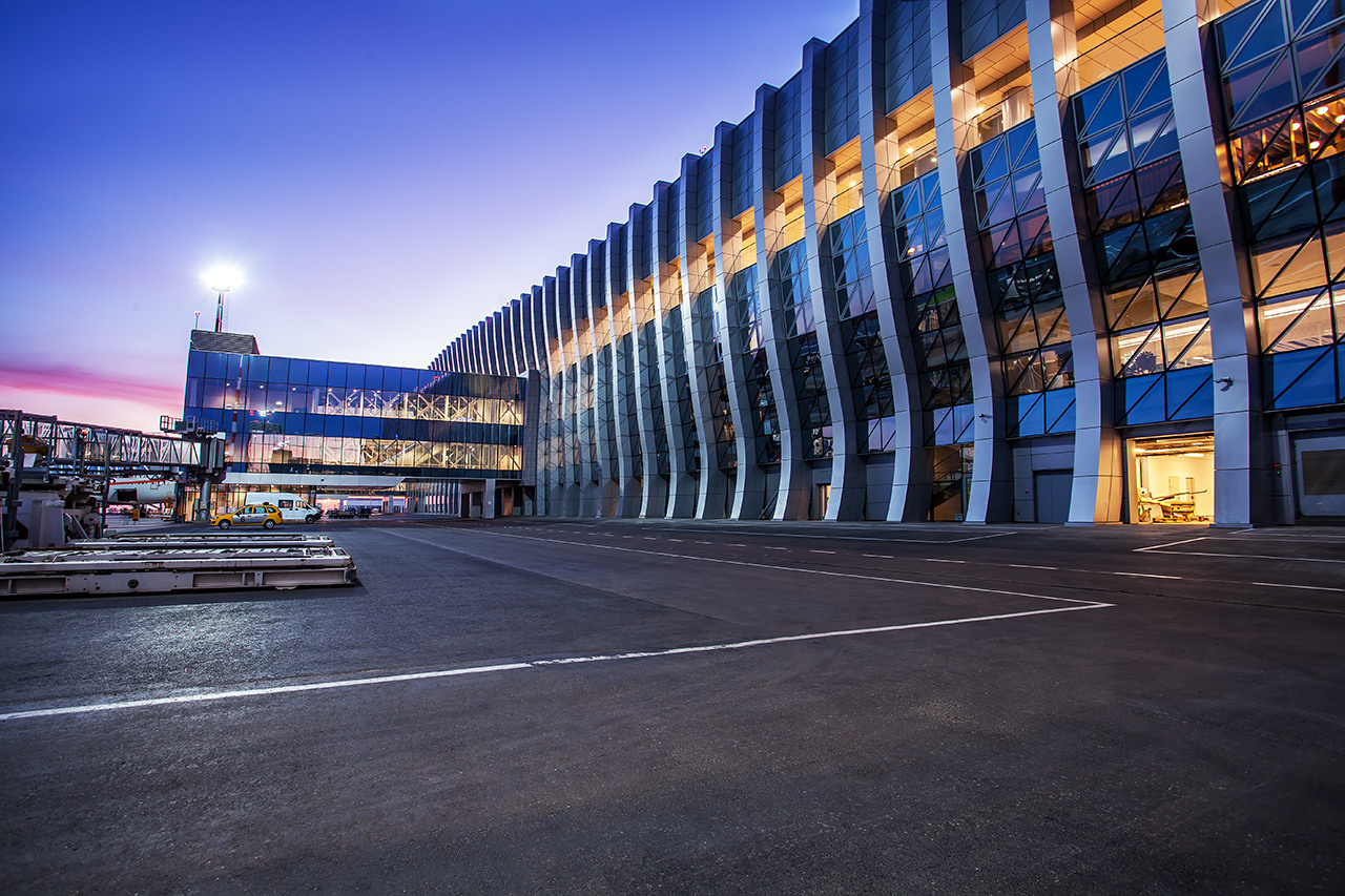 Международный аэропорт Симферополь. Профессиональный Фотограф в Москве Андрей Славнов