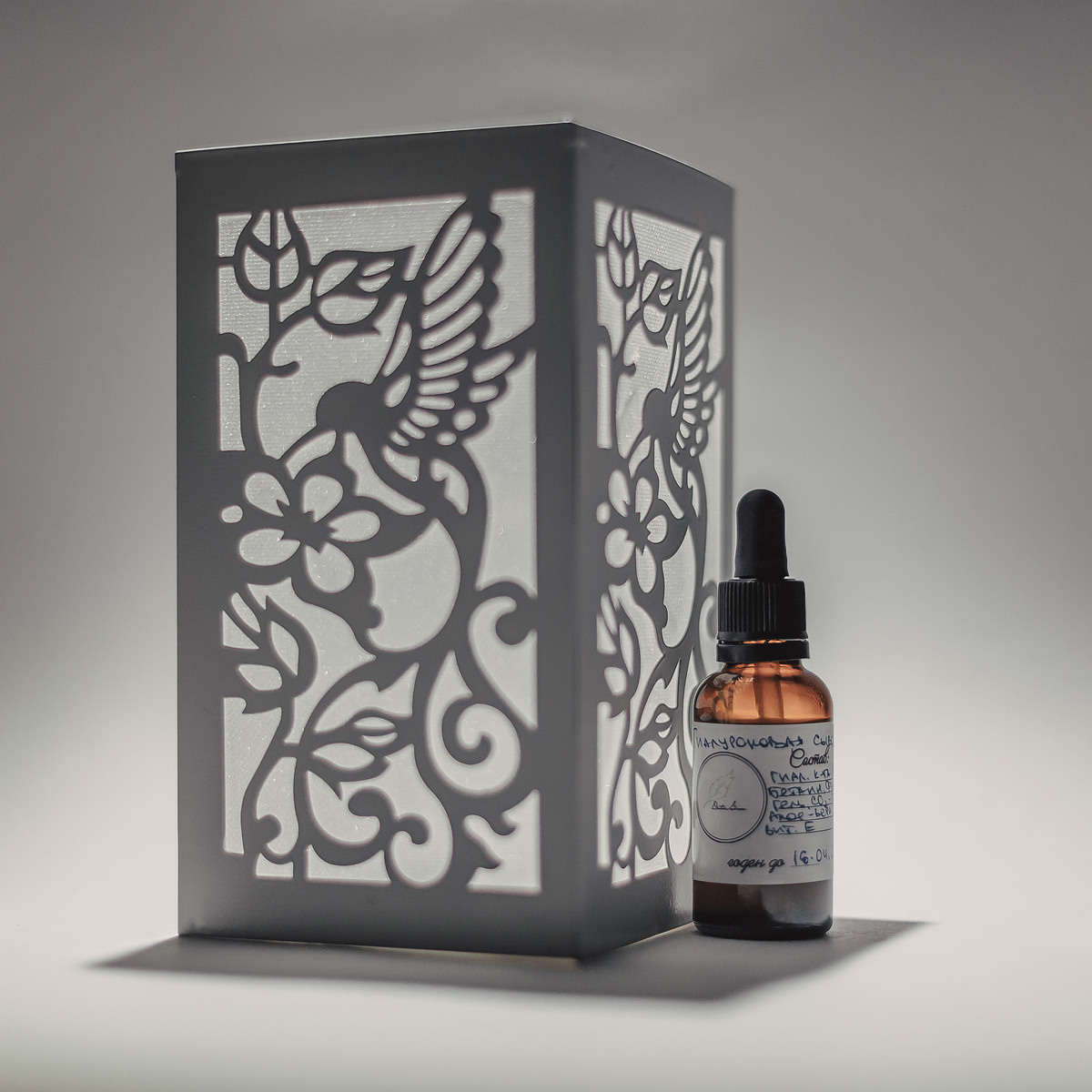 Флаконы с кремом. Косметика Dr. Green. Семейный, детский, свадебный фотограф по всей РБ Валера Михневич