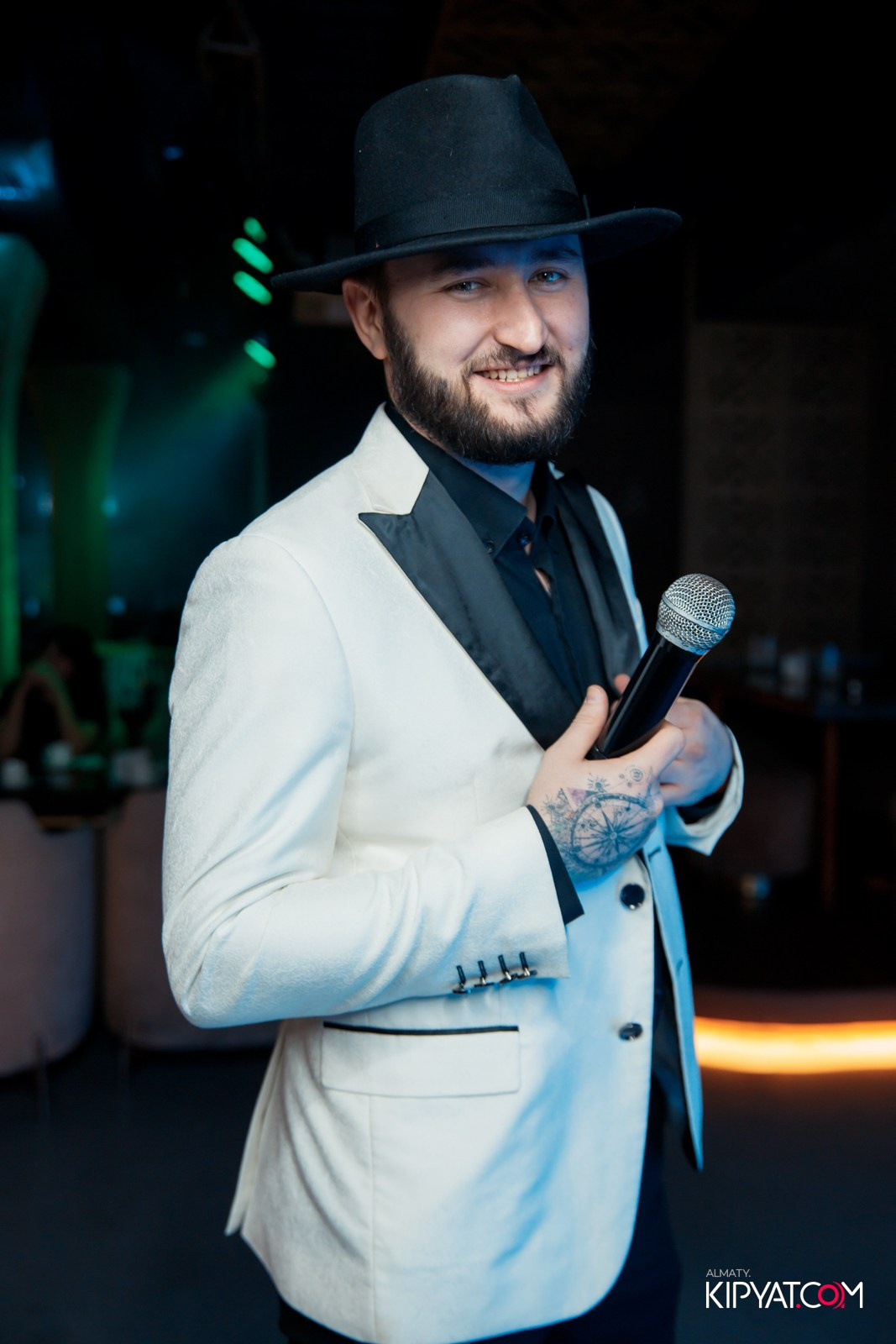 LAUREATE KARAOKE HALL. КИПЯТКОМ АЛМАТЫ!