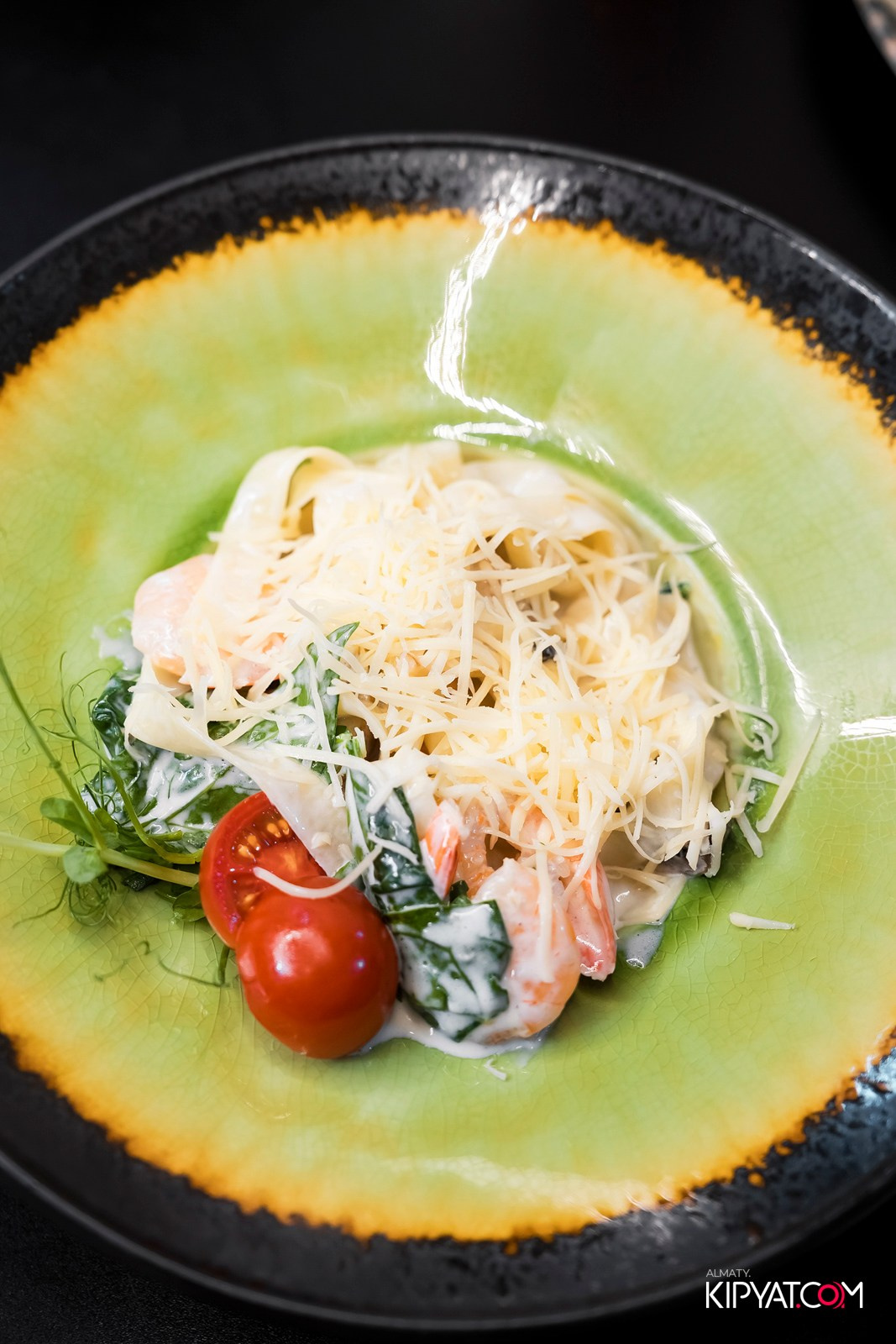 СЕМЕЙНЫЙ РЕСТОРАН BAZAAR. КИПЯТКОМ АЛМАТЫ!