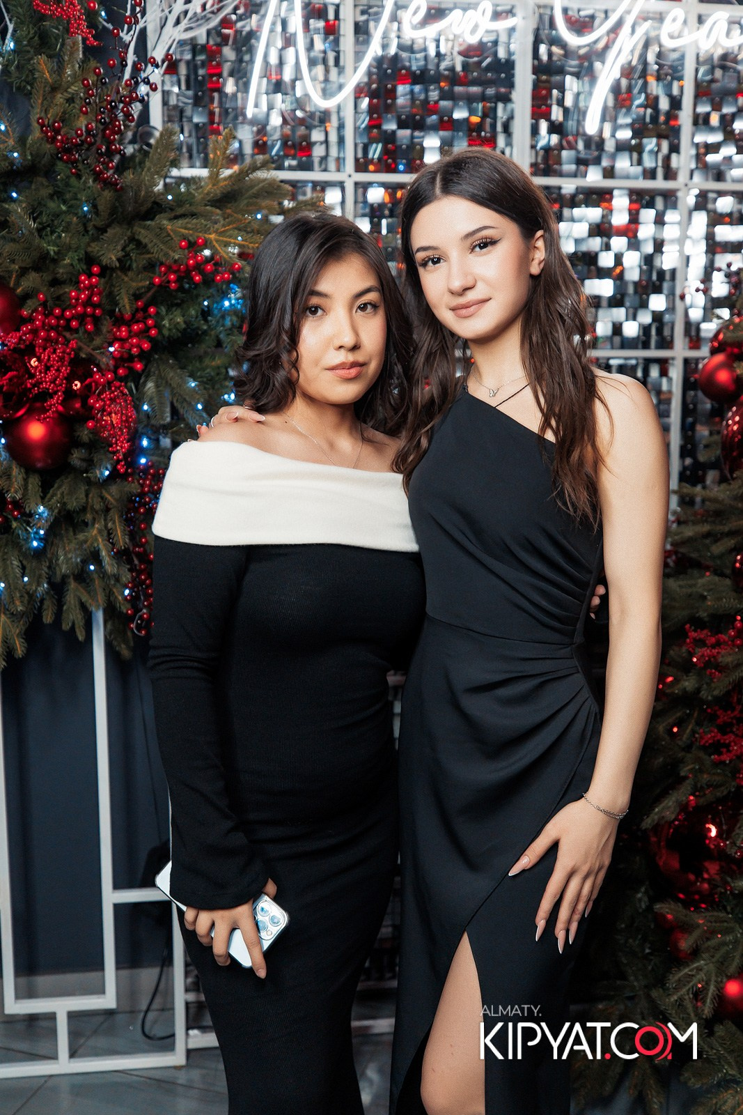 FRIENDS BAR & TERRACE. КИПЯТКОМ АЛМАТЫ!