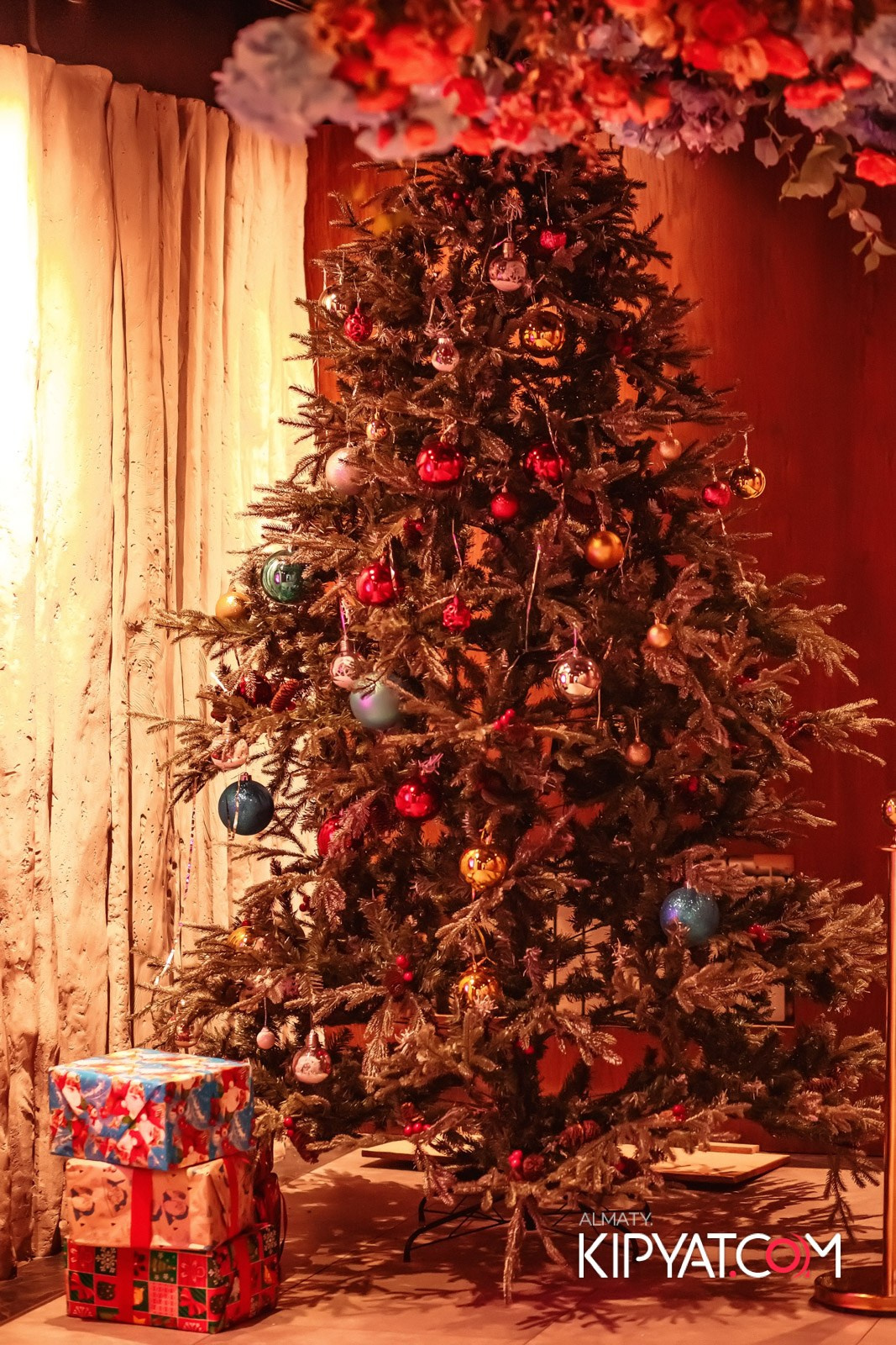 SPACE LOUNGE BAR. КИПЯТКОМ АЛМАТЫ!