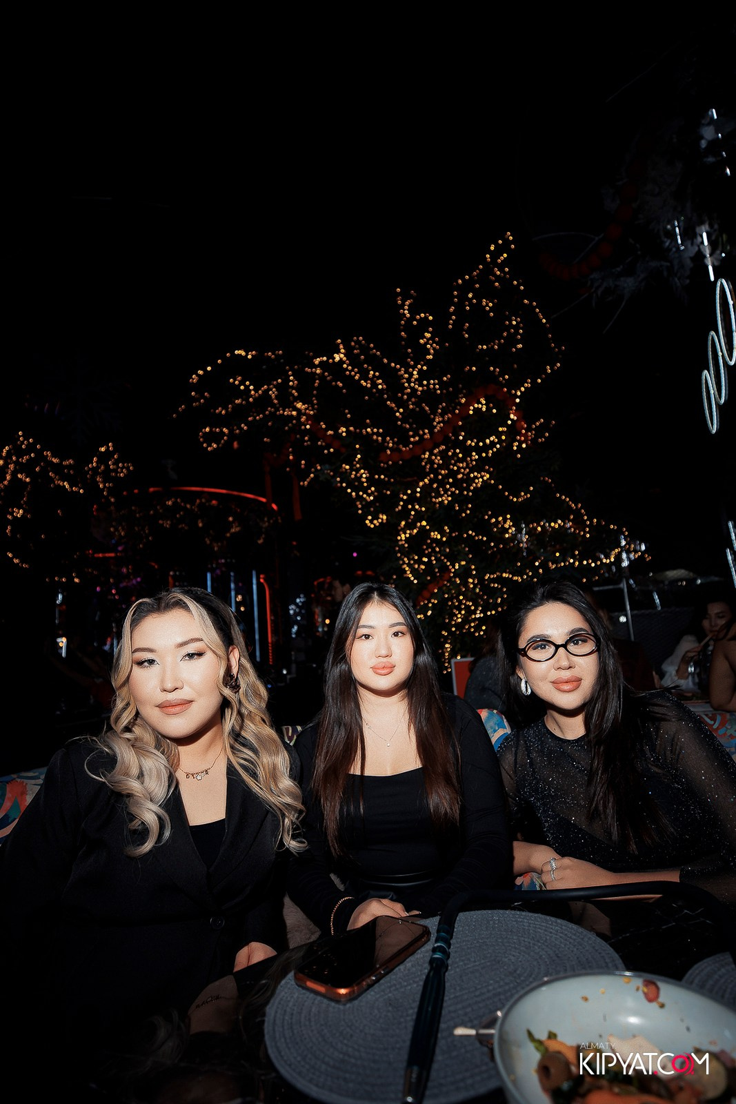 FRIENDS BAR & TERRACE. КИПЯТКОМ АЛМАТЫ! Фотосъемка мероприятий в Алматы