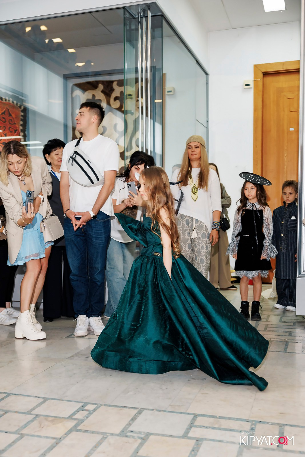 JUNIOR MODELS SHOW. ПЕРФОМАНС НОЧЬ В МУЗЕЕ. КИПЯТКОМ АЛМАТЫ! Фотосъемка мероприятий в Алматы