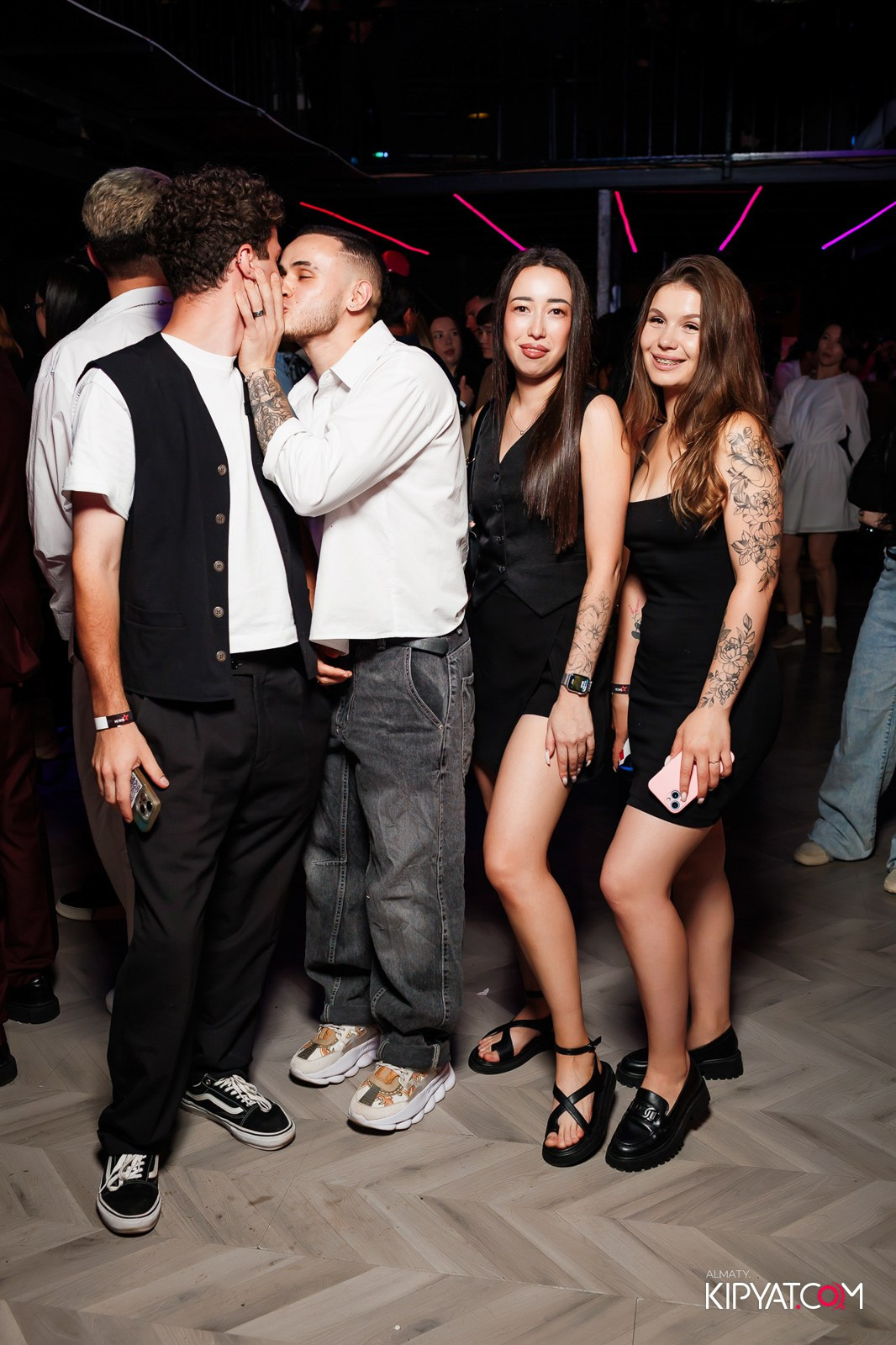 ОТКРЫТИЕ НОЧНОГО КЛУБА ICON. КИПЯТКОМ АЛМАТЫ!