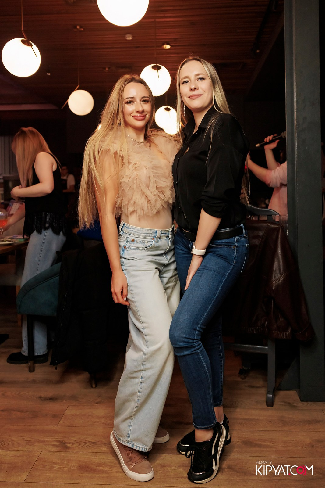 МУЗЫКАЛЬНОЕ ЛОТО В CAVIAR. КИПЯТКОМ АЛМАТЫ! Фотосъемка мероприятий в Алматы