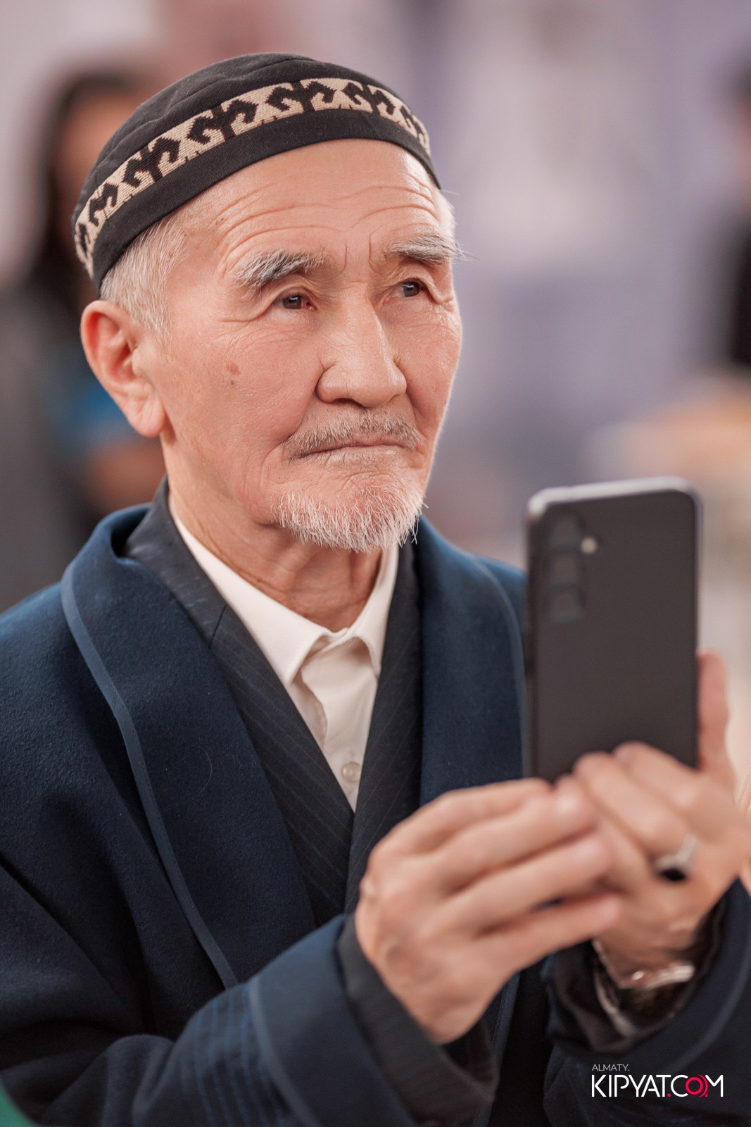 FASHION ПОКАЗ, КАЗАХСКОЙ НАЦИОНАЛЬНОЙ ОДЕЖДЫ. КИПЯТКОМ АЛМАТЫ!