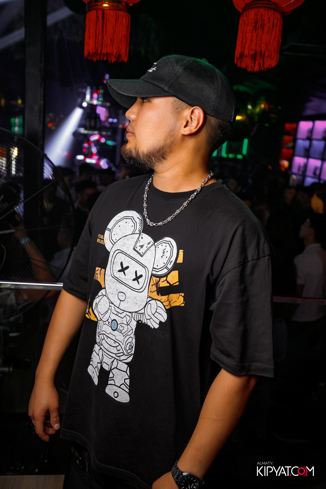 UYAT EMES BAR. КИПЯТКОМ АЛМАТЫ!