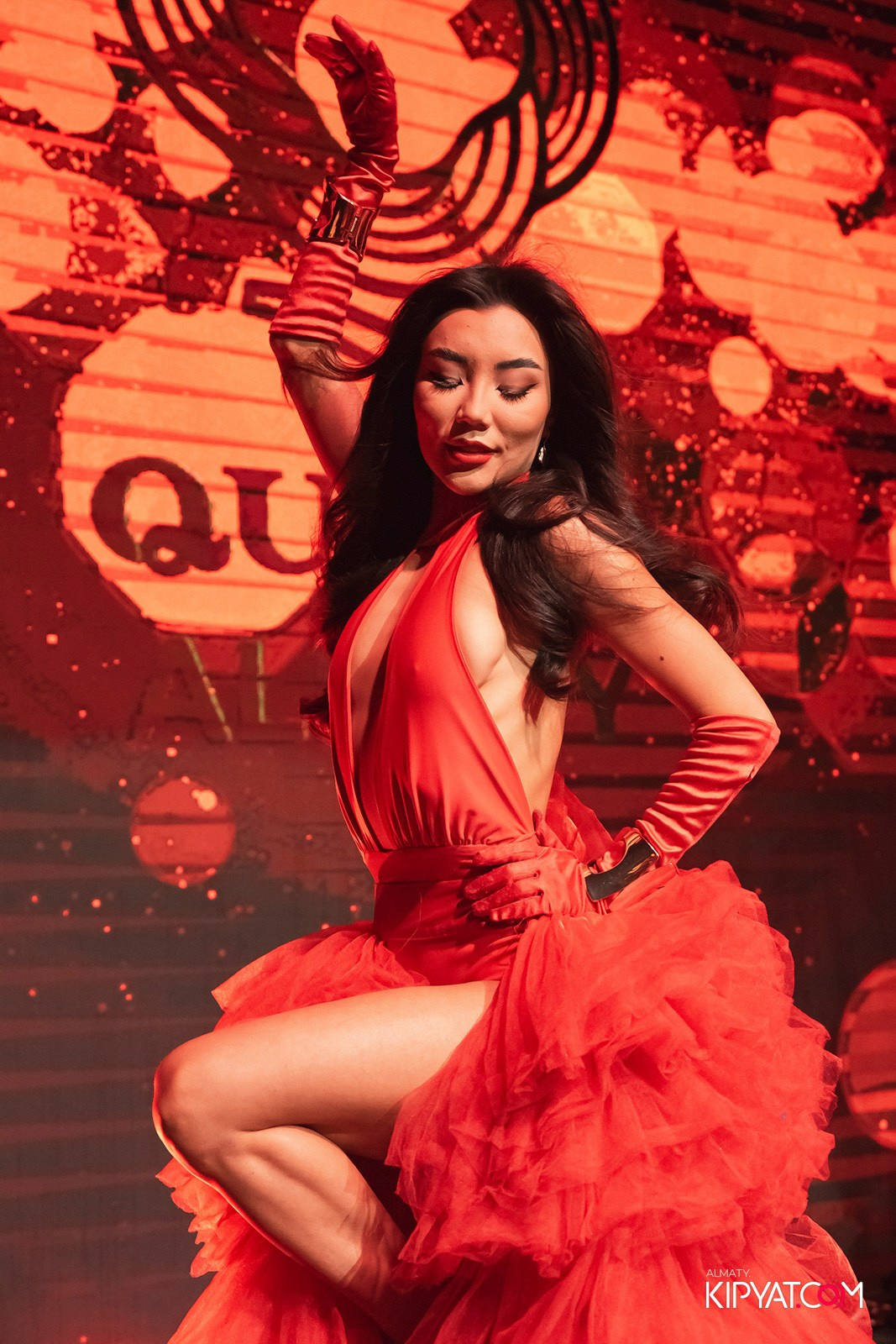 QUEEN. КИПЯТКОМ АЛМАТЫ!