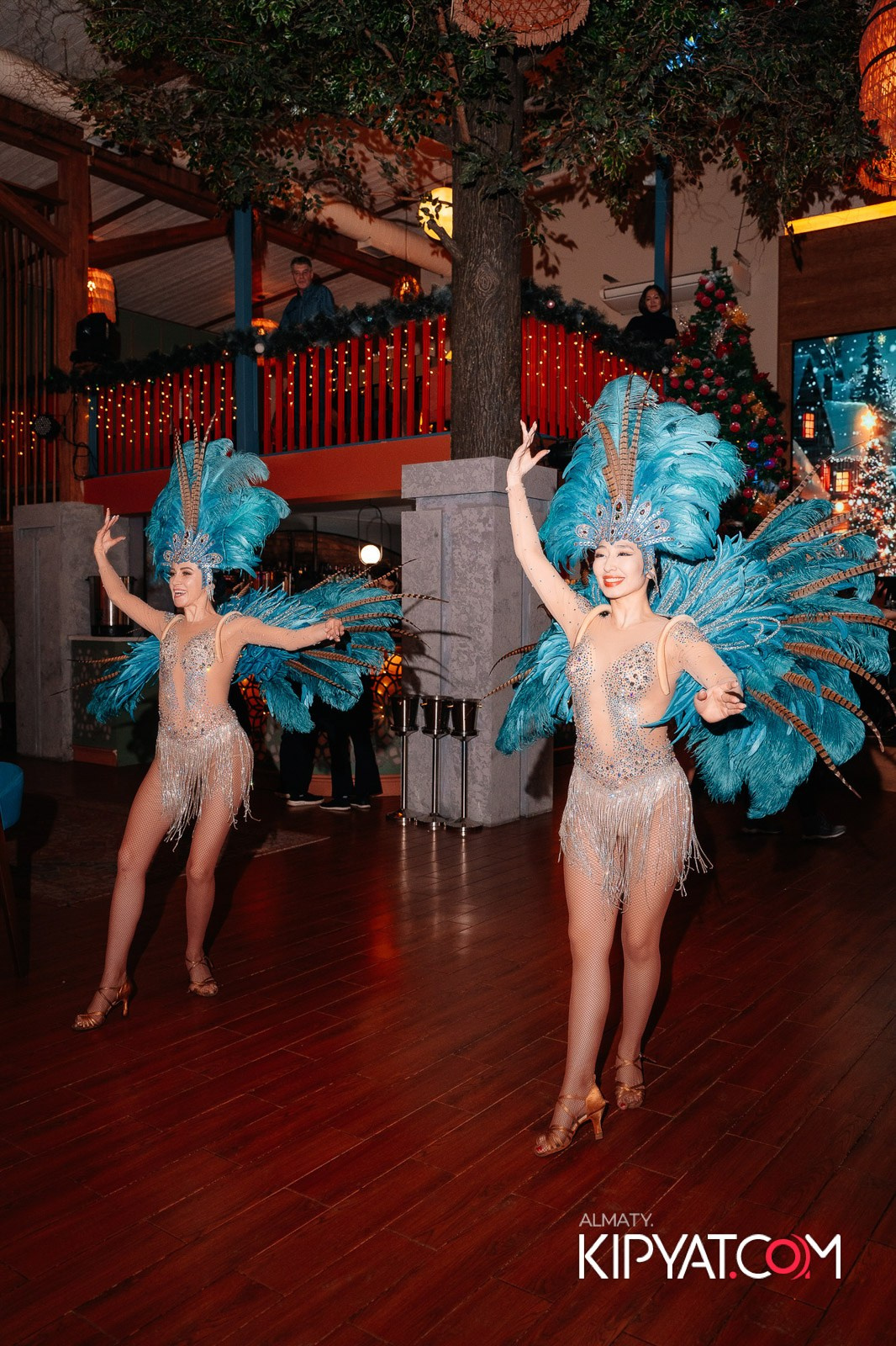 ГРУЗИНСКИЙ ДВОР НА КАБАНБАЙ БАТЫРА. КИПЯТКОМ АЛМАТЫ!