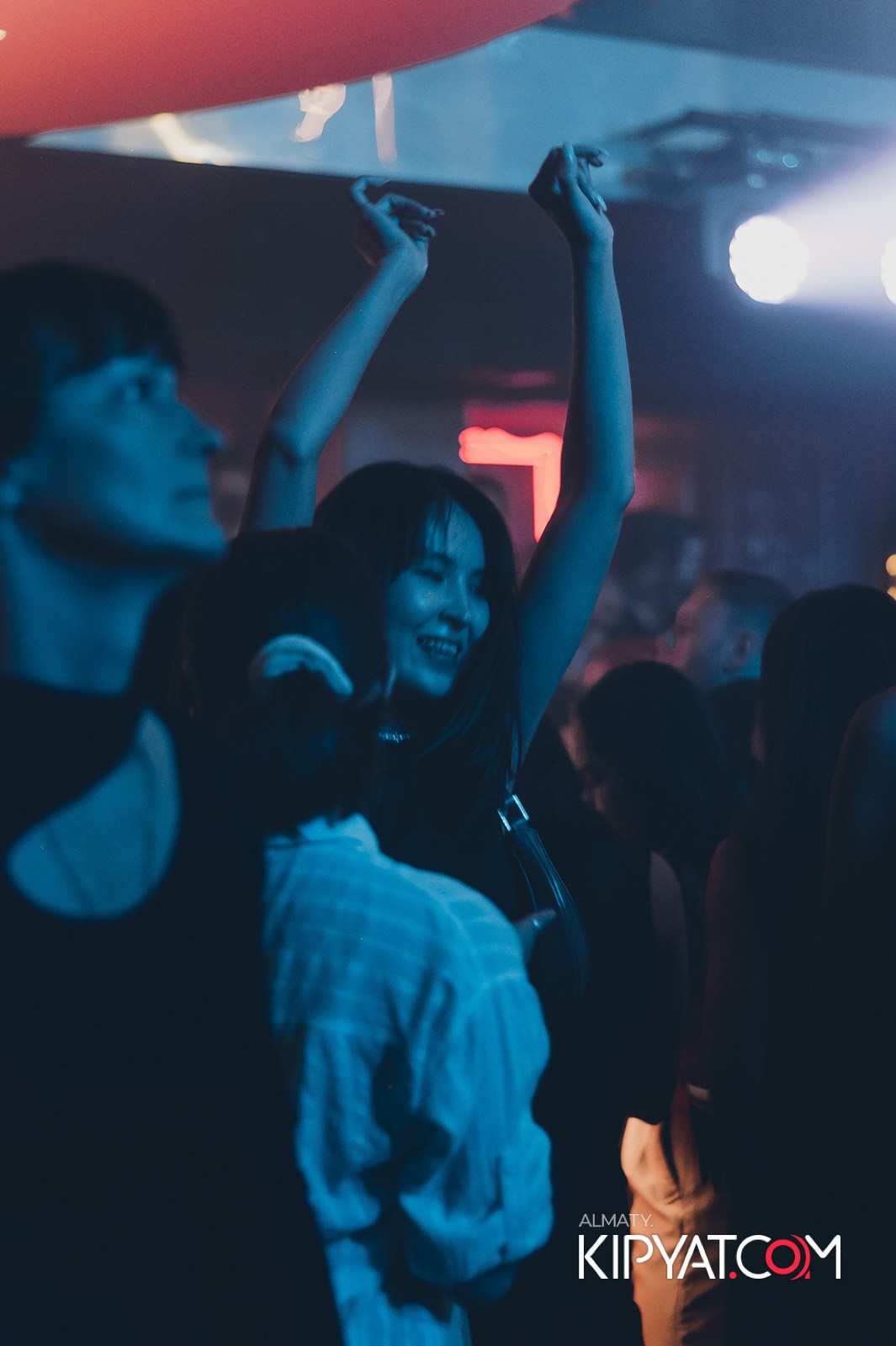 SANTA BARBARA — ВЫСТУПЛЕНИЕ ОЛЬГИ СЕРЯБКИНОЙ. КИПЯТКОМ АЛМАТЫ!