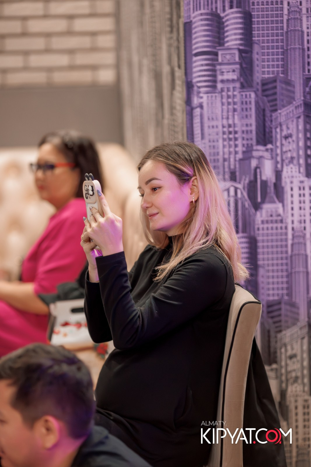 НОВОГОДНИЙ ОТЧЕТНЫЙ КОНЦЕРТ МУЗЫКАЛЬНОЙ ШКОЛЫ «SOULWAY». КИПЯТКОМ АЛМАТЫ!