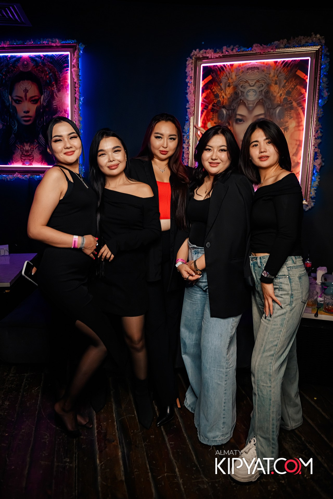 Uyat Emes Ваr. КИПЯТКОМ АЛМАТЫ!