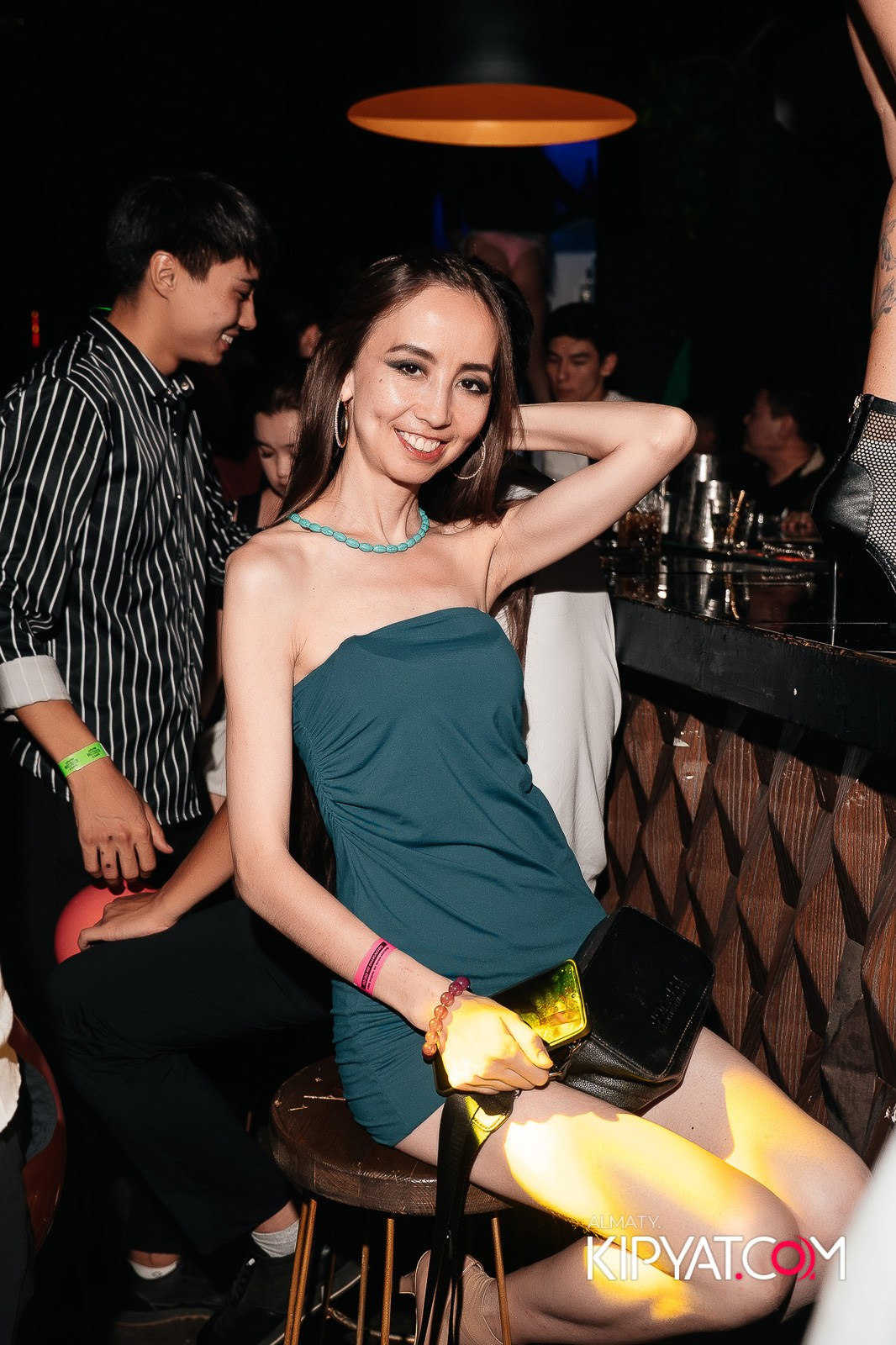 UYAT EMES BAR. КИПЯТКОМ АЛМАТЫ!