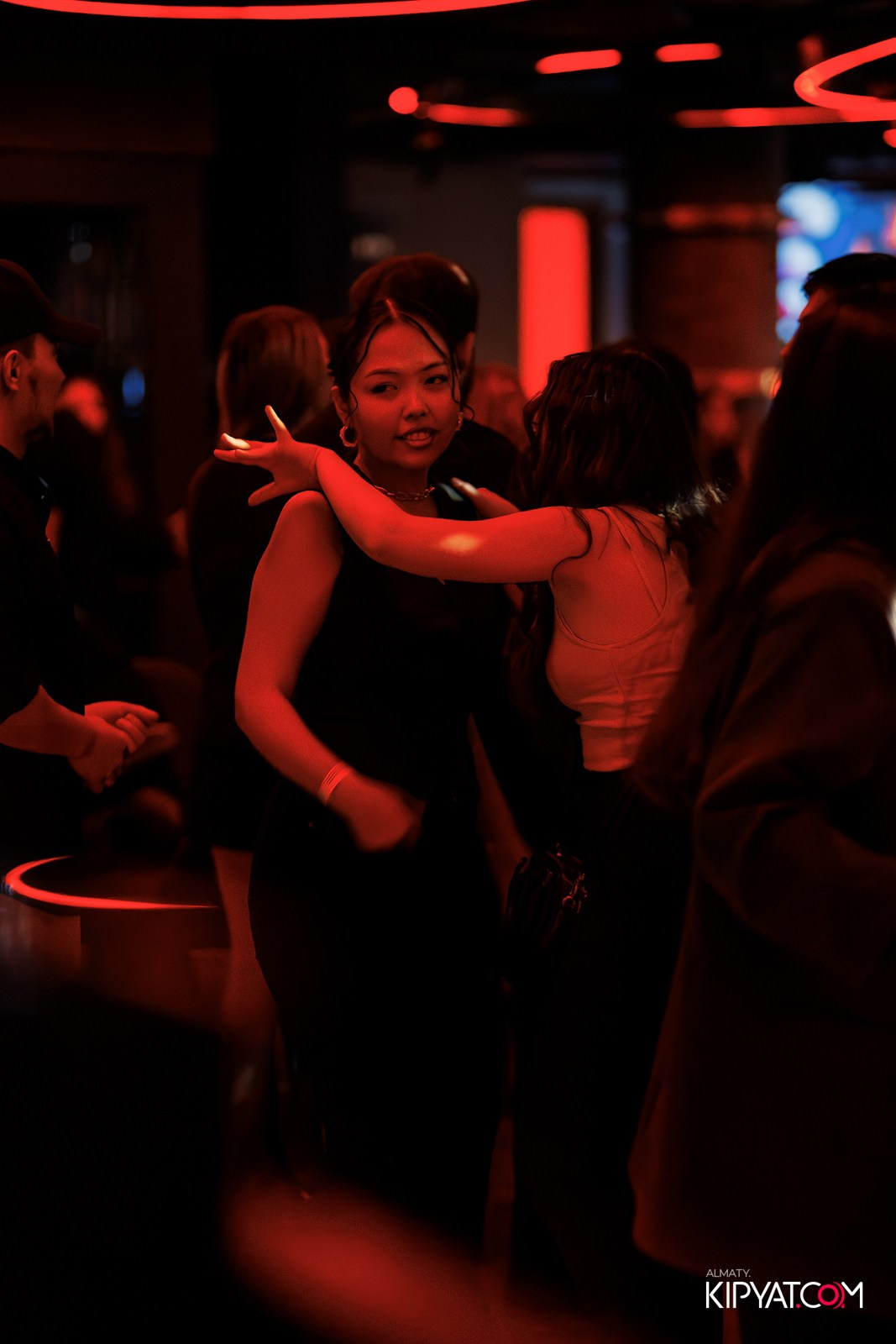 EVENT BAR. КИПЯТКОМ АЛМАТЫ!