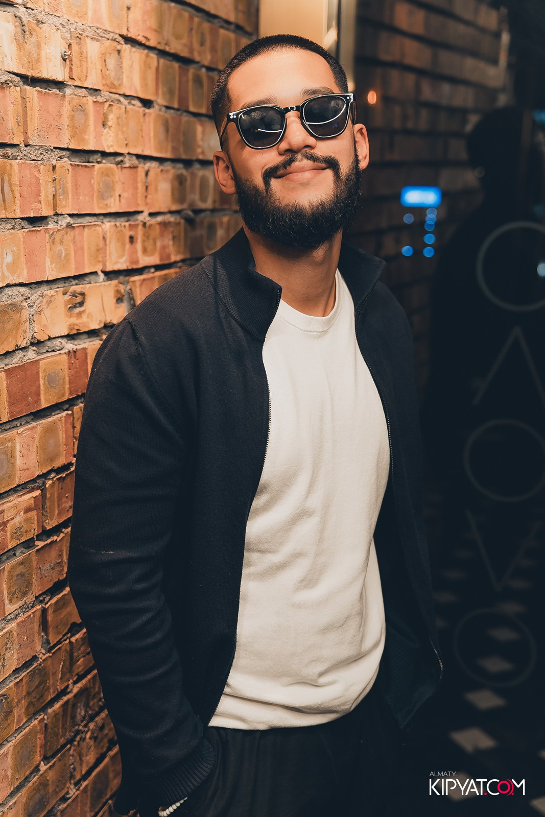 OLOVO BAR НА САТПАЕВА. КИПЯТКОМ АЛМАТЫ!