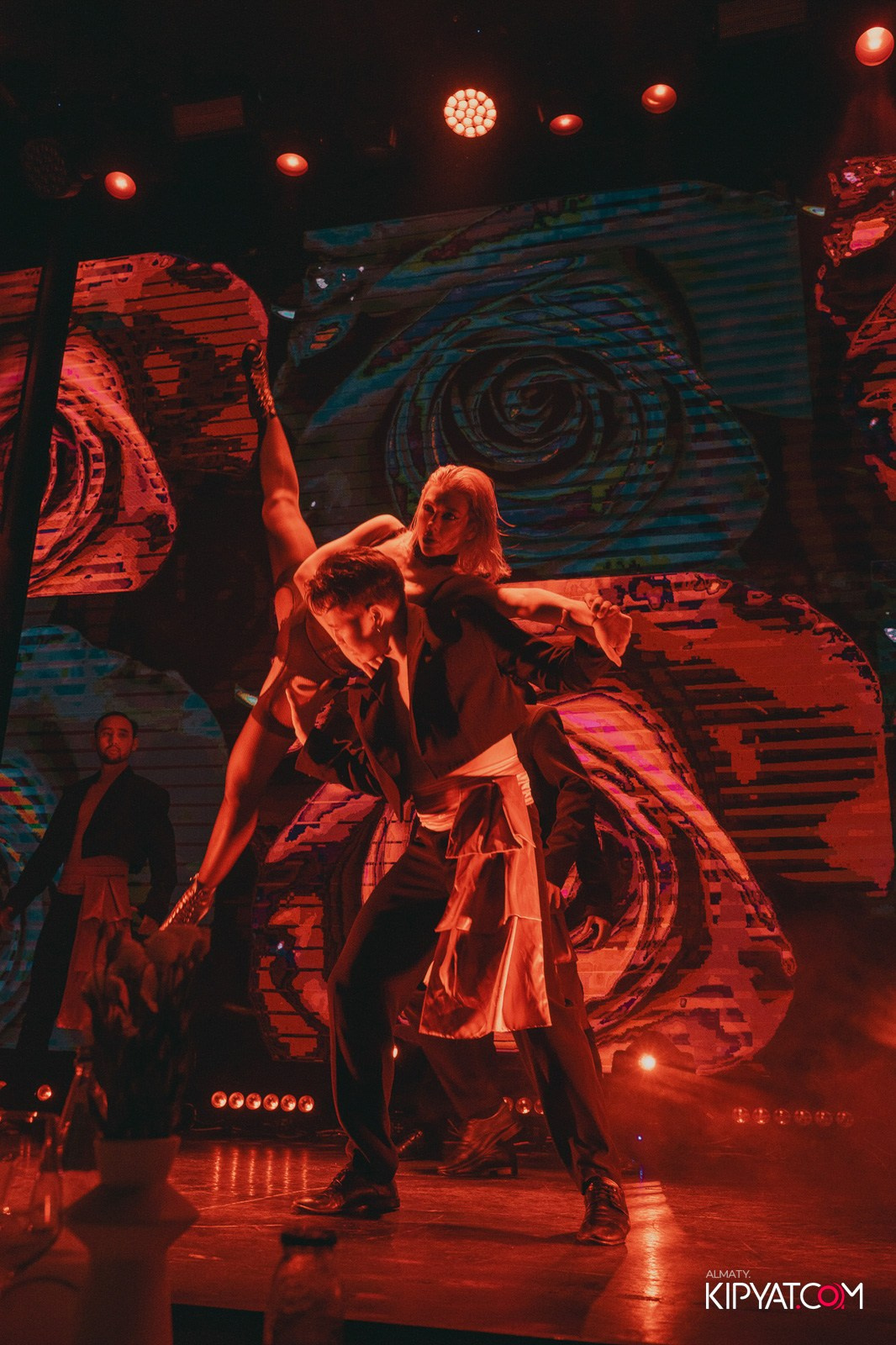 QUEEN. КИПЯТКОМ АЛМАТЫ!