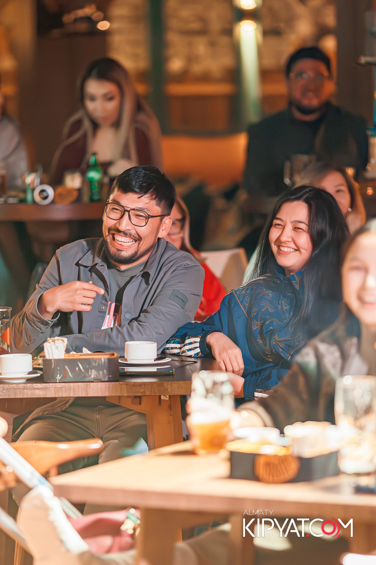 СОЛЬНЫЙ СТЕНДАП КОНЦЕРТ АЛЕКСАНДРА МЕРКУЛЬ. КИПЯТКОМ АЛМАТЫ!