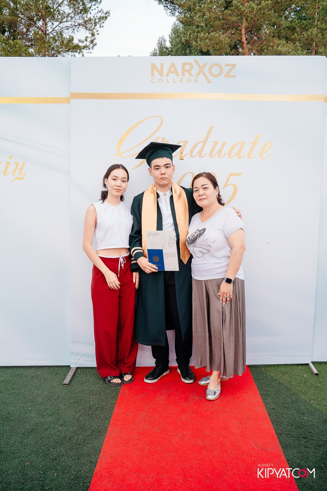 ВРУЧЕНИЕ ДИПЛОМОВ — НАРХОЗ КОЛЛЕДЖ. Part 1. КИПЯТКОМ АЛМАТЫ!