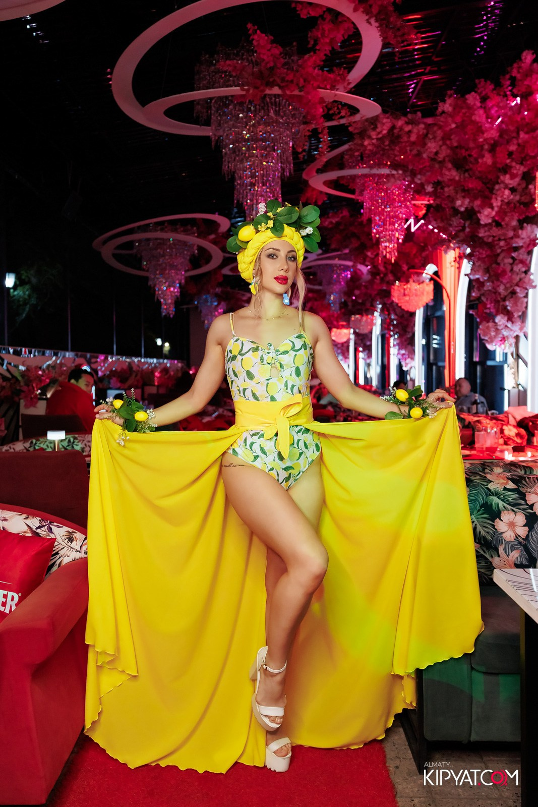 ЗАЯ, НА БИС. КИПЯТКОМ АЛМАТЫ!