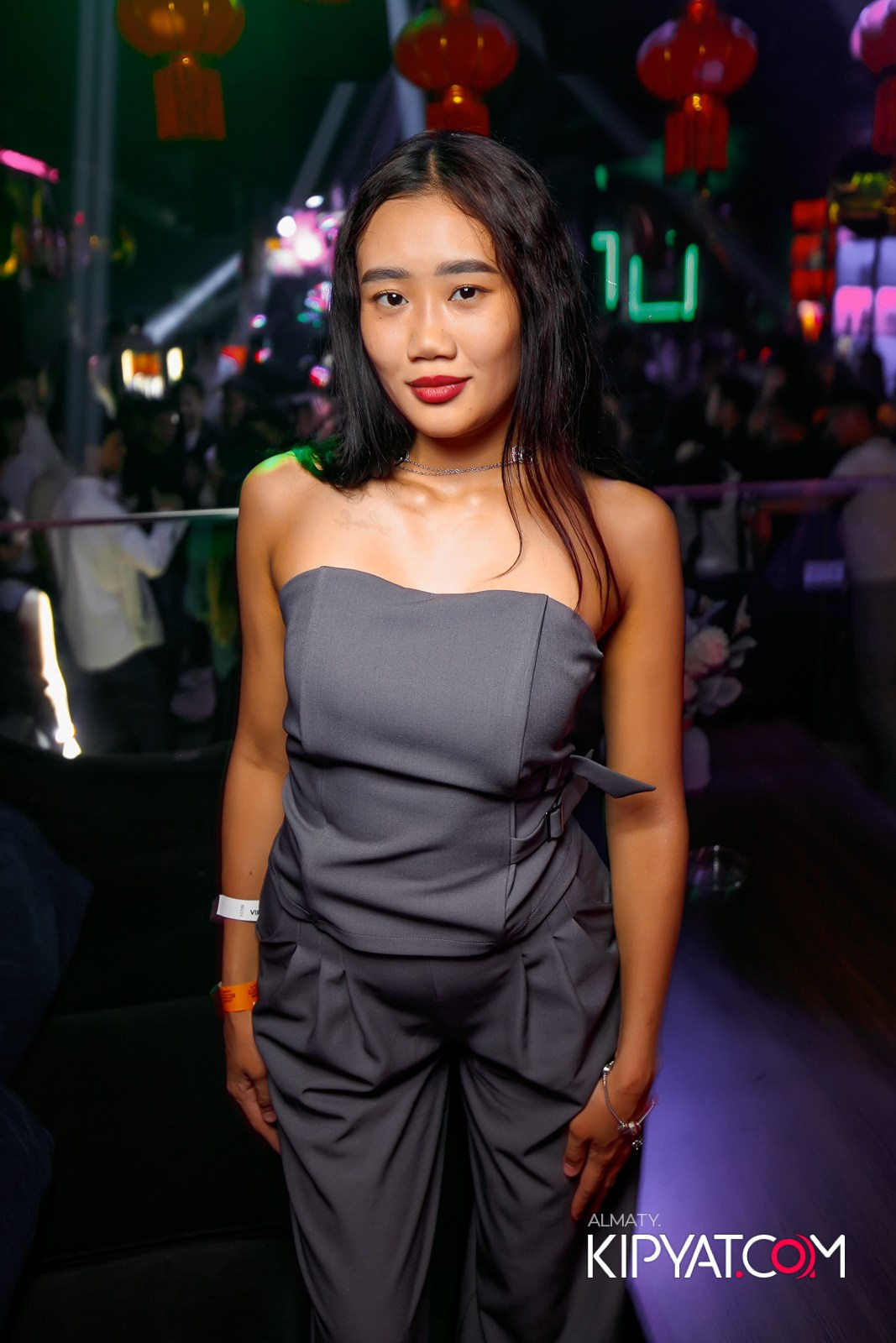 UYAT EMES BAR. КИПЯТКОМ АЛМАТЫ!