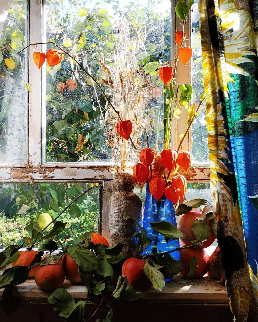 Free art. Interior & architecture photographer