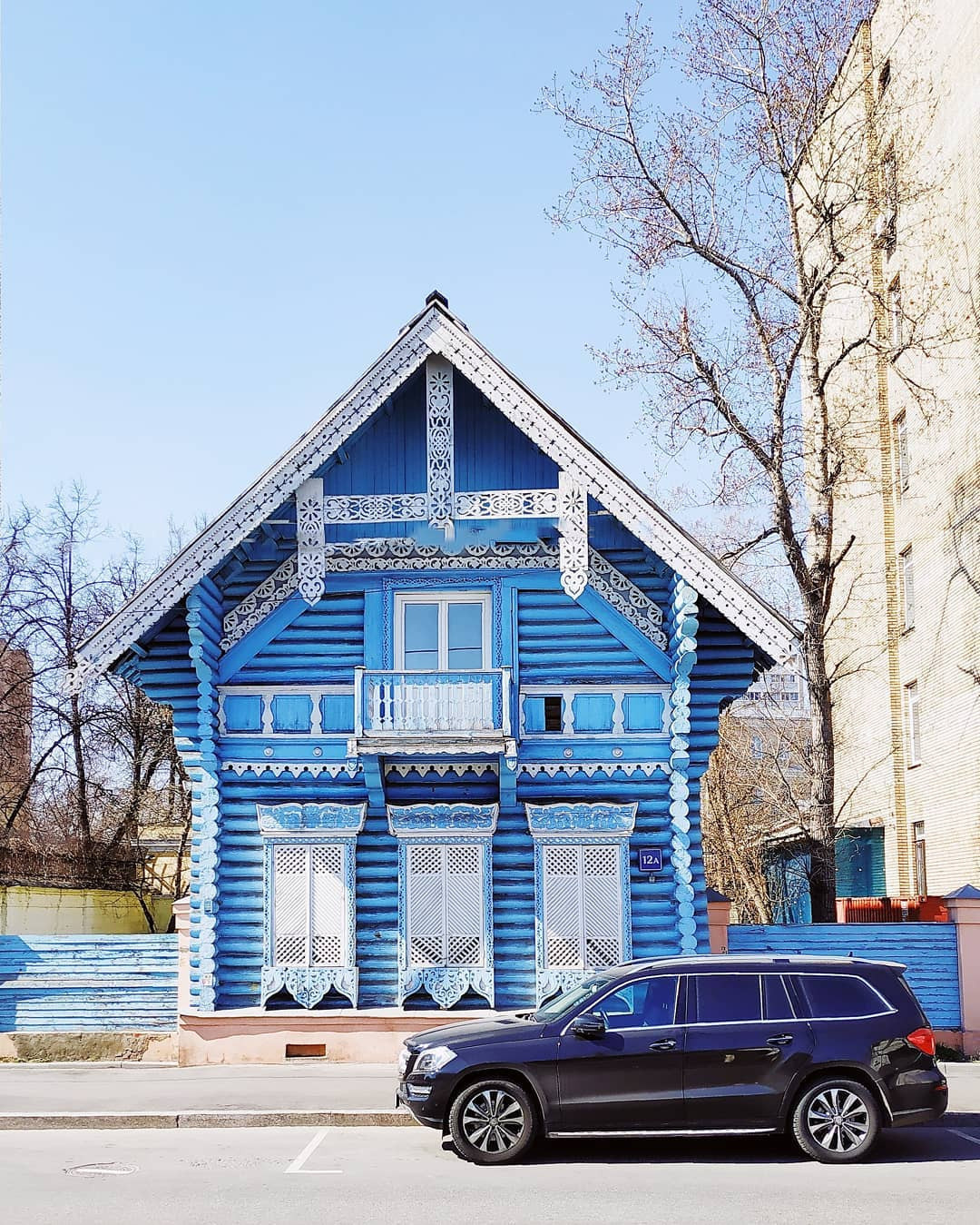 Free art. Interior & architecture photographer