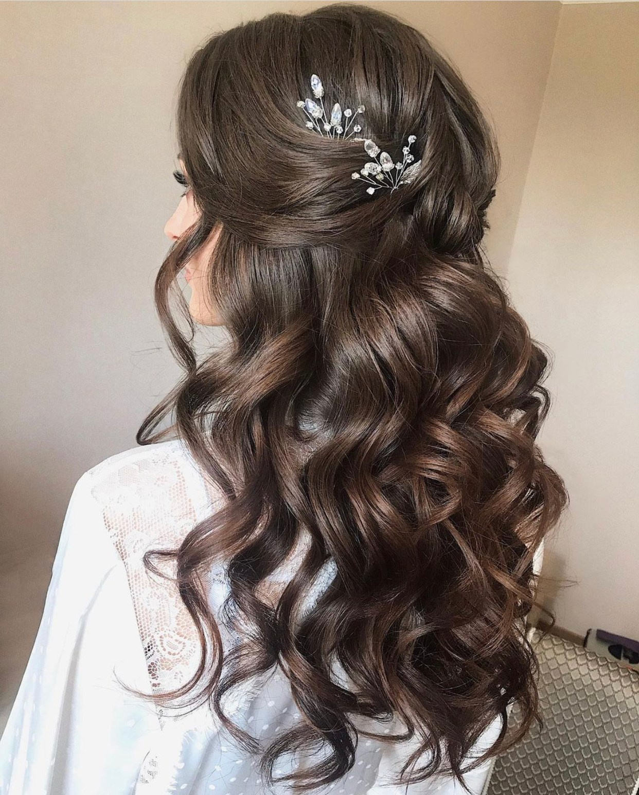 Свадебные образы. Свадебный стилист по прическам и макияжу в Ростове-на-Дону Даниэла Дар