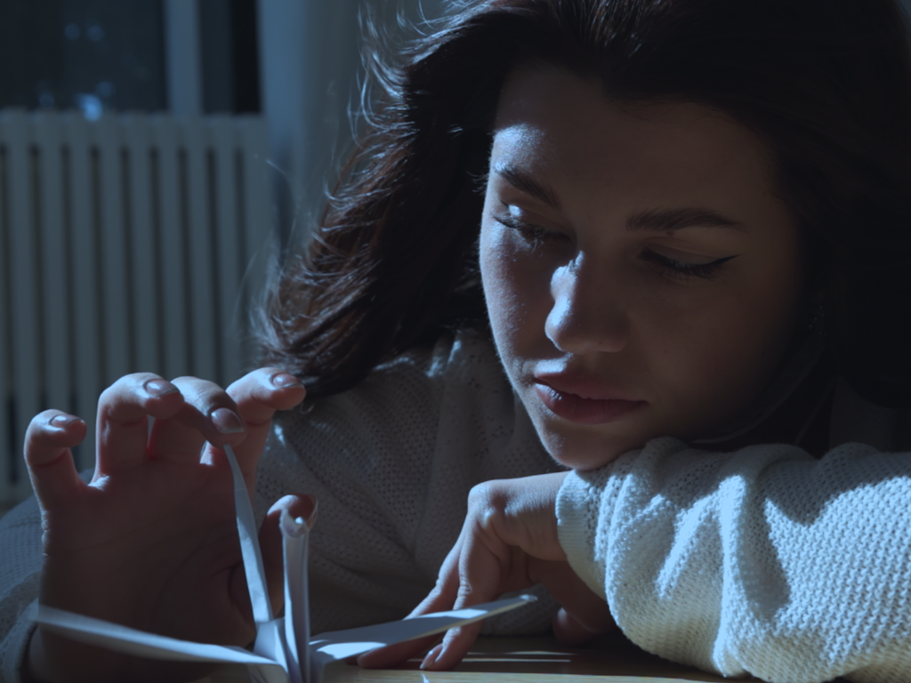 Амура, Envtn — Выдыхаю (Stills from Mood video). Xstazia — музыкальные обложки, арт-дирекшн, режиссура и креативное продюссирование