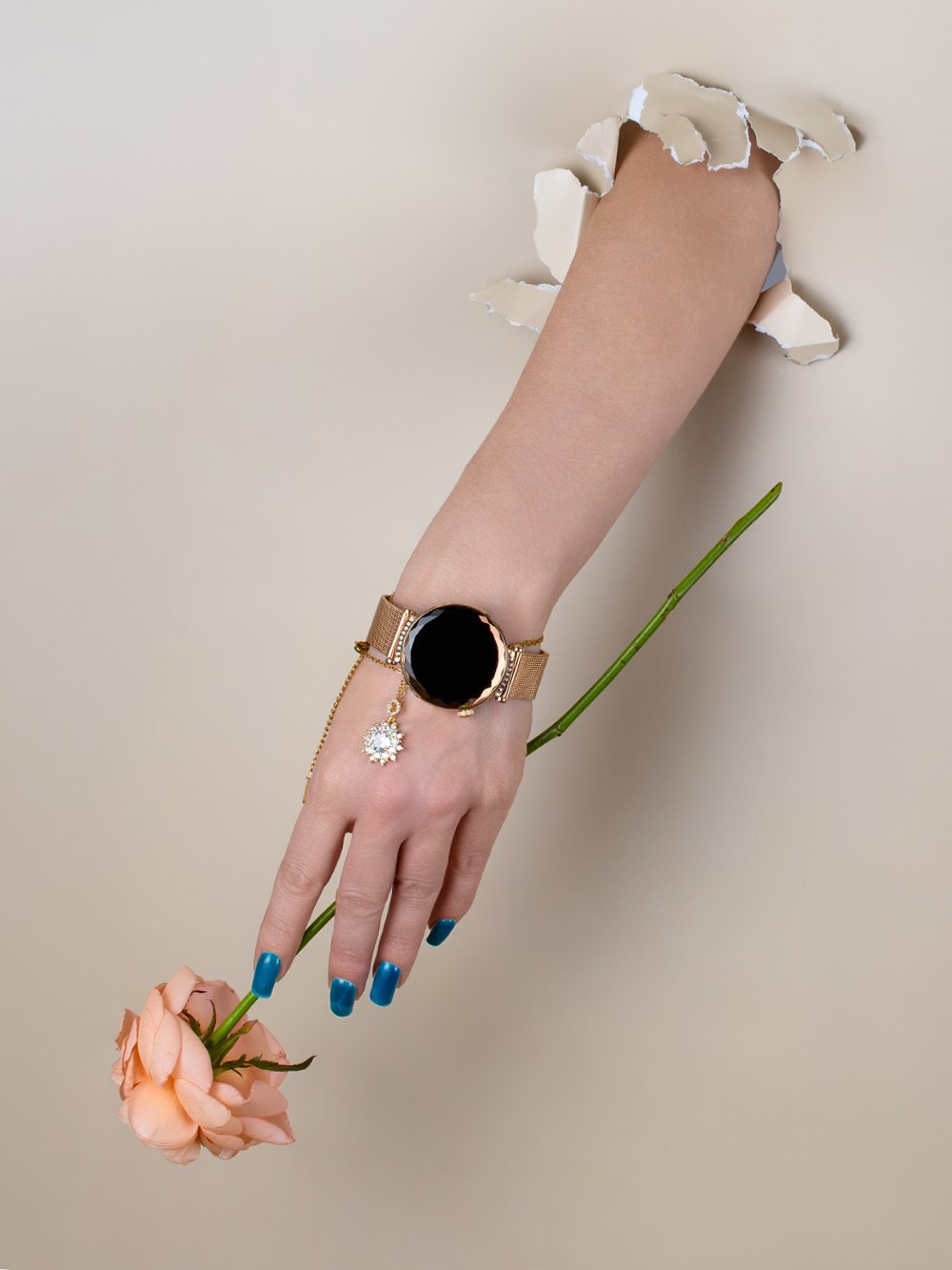 Имиджевая, концептуальная предметная фотосъёмки. Предметный, рекламный, ювелирный фотограф в Москве