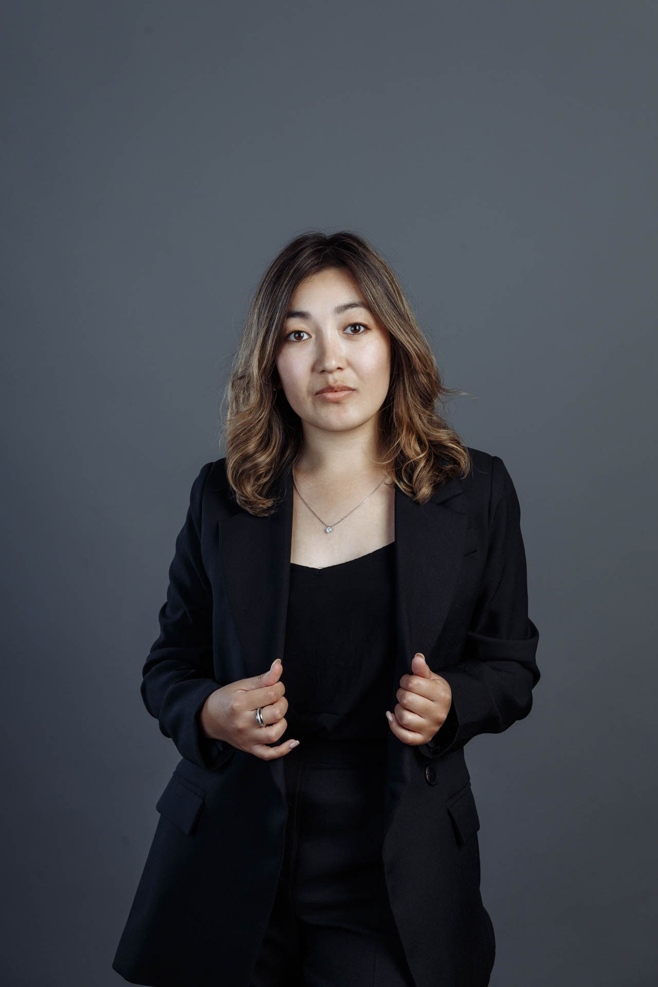 Бизнес-портреты сотрудников для сайта страховой компании InsFamily. Событийный фотограф Максим Бескоровайновнов