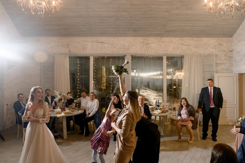 Денис и Алина. Ведущий на свадьбу в Москве Зубков Алексей