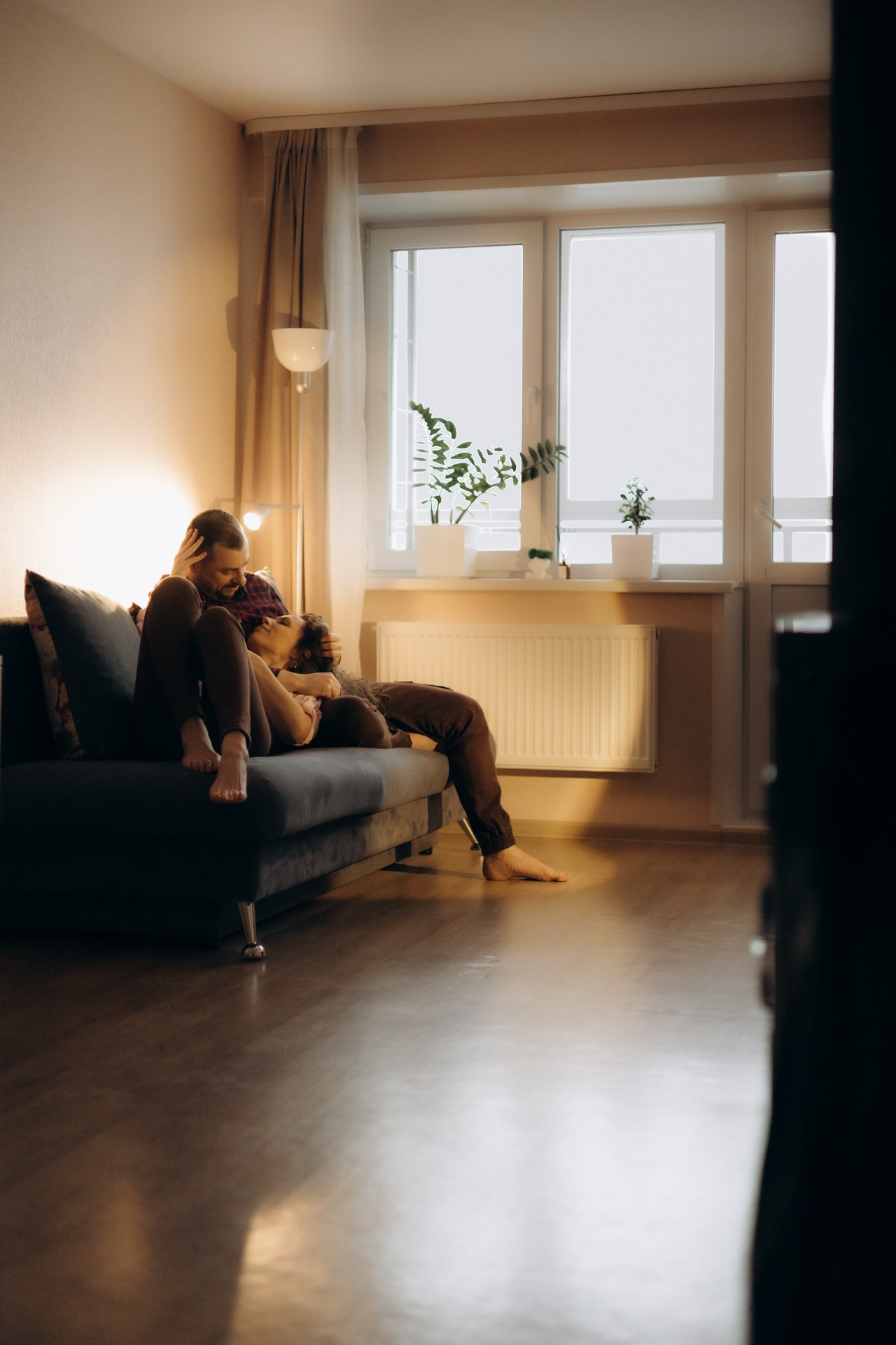 Домашняя фотосессия лавстори. Семейный фотограф в Ижевске Даша Денисова