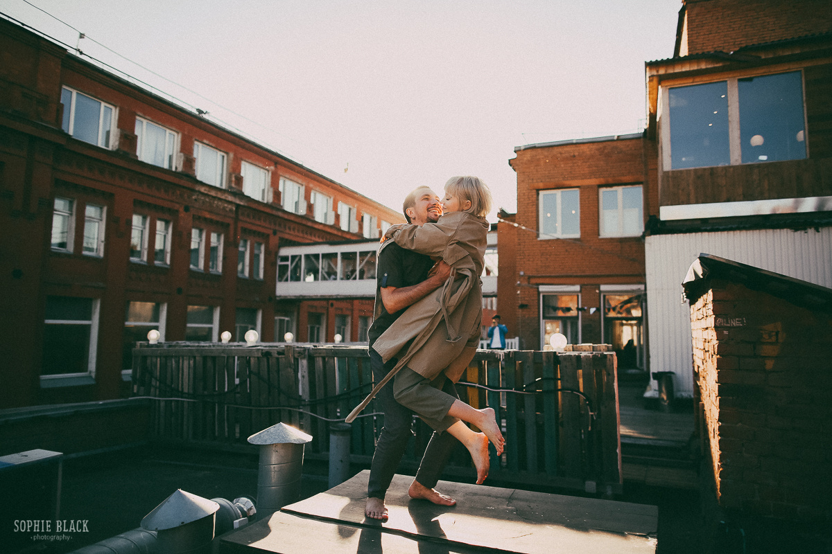 За два часа до начала лета. Соня Черных (sophieblack)