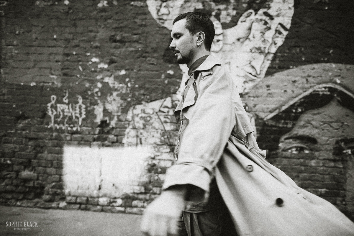 За два часа до начала лета. Соня Черных (sophieblack)